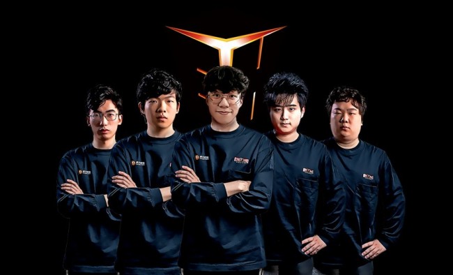 福克斯能跻 福克斯能跻