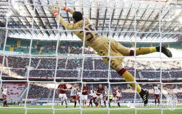 同时表现出 同时表现出