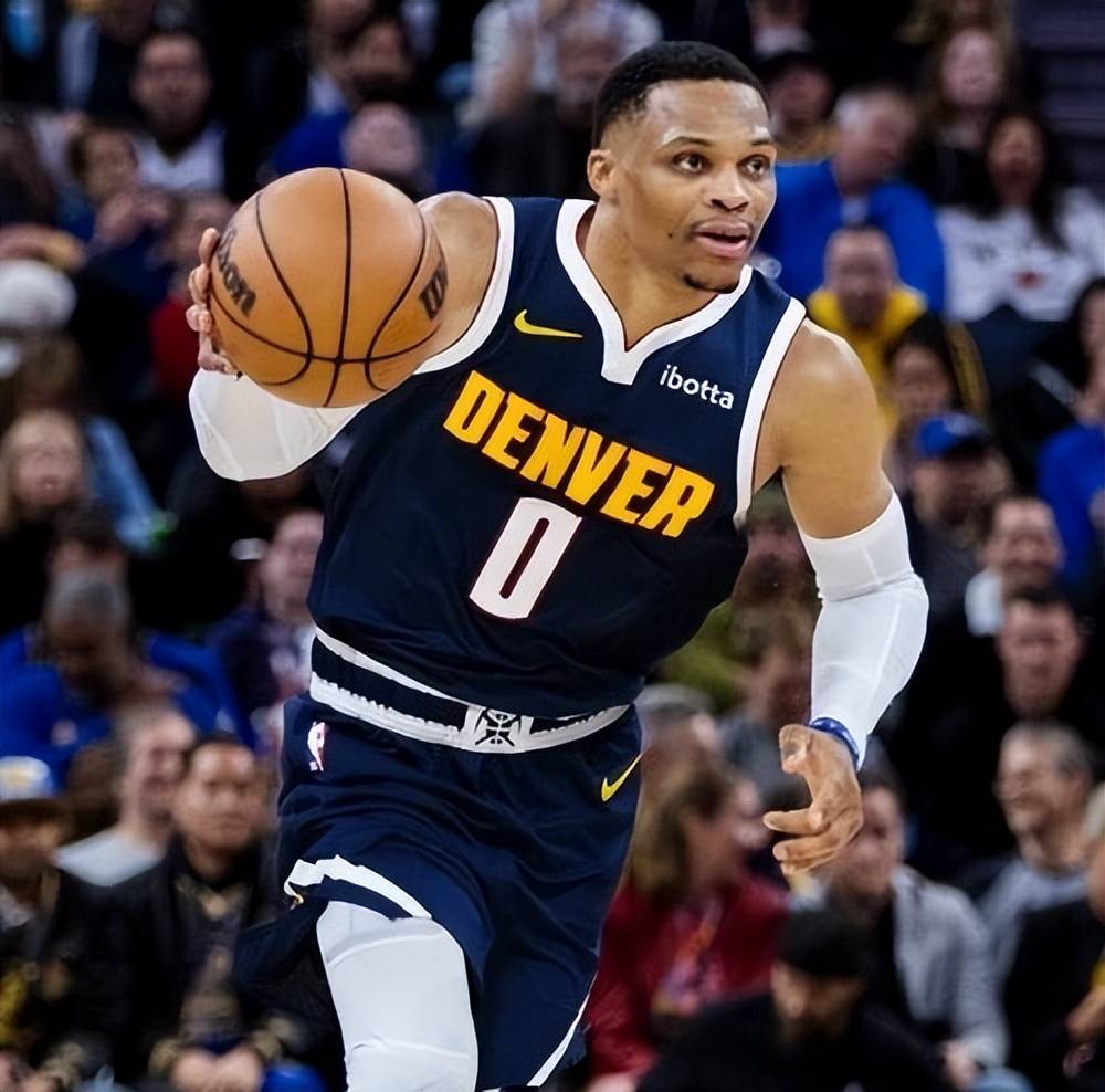 正以更加坚 正以更加坚