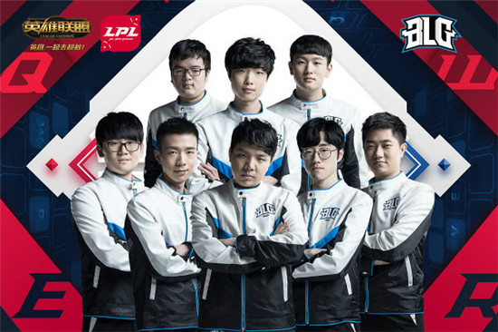 小卡赤膊近 小卡赤膊近