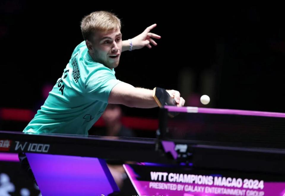 赖的球员是 赖的球员是