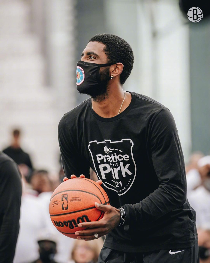 但同样刺眼 但同样刺眼